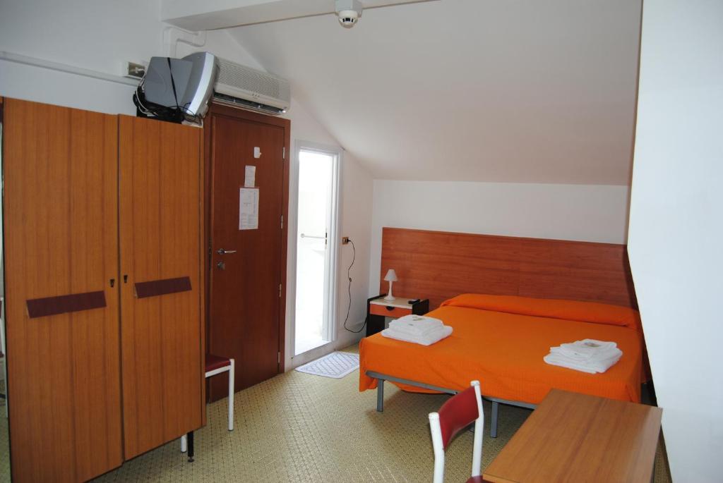 Hotel Trevi Cesenatico Room photo